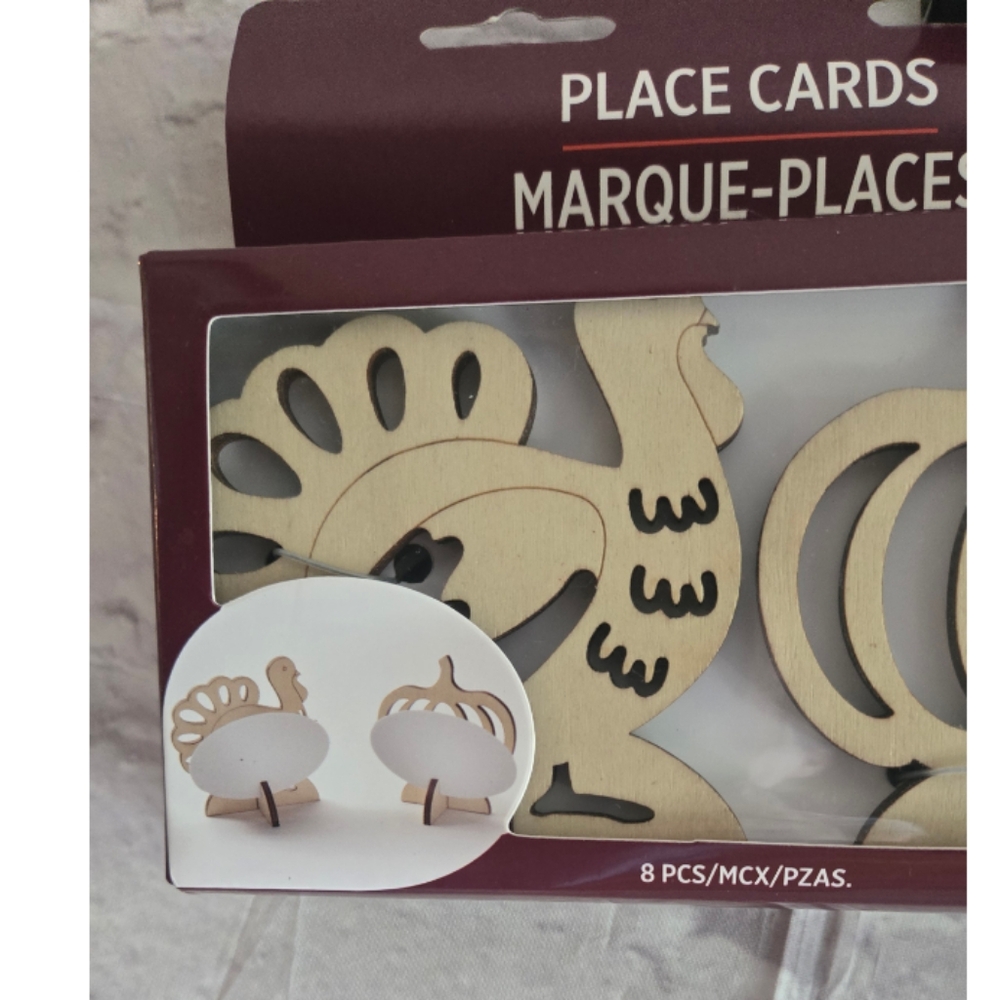 Thanksgiving 8 Piece Wooden Card Holder Place Setting - Picture 2 of 5